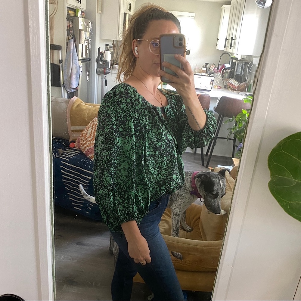 Diane von Fürstenberg Silk Blouse Puff Sleeve Green Splatter Print size Small - Picture 4 of 13